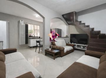 Casa · 140m² · 3 Quartos · 2 Vagas · Oportunidade de compra na Travessa São Paulo, no Bairro Cooperativa, em São Bernardo do Campo!