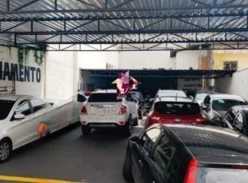 Comercial · 300m² · 25 Vagas · Vende-se Estacionamento e Lava Rápido Completo – 300m²