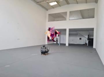 Comercial · 340m² · Galpão Comercial para Alugar em Diadema (Centro) – 340m²