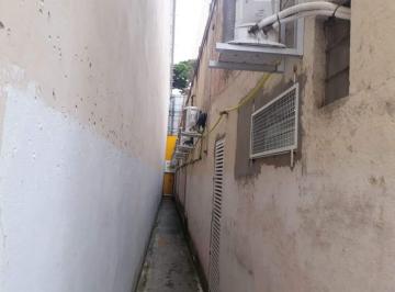 Terreno · 600m² · Estacionamento e prédio a venda para Renda