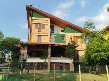 Casa de 6 quartos, Guararema · Casa em Cond Alpes 1200m 6 quartos Piscina
