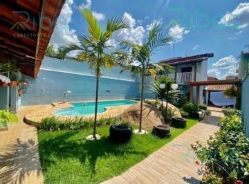 Casa · 250m² · 3 Quartos · 4 Vagas · Casa c/ 3 Dorm. Área Gourmet e Piscina no Residencial Flamboyant