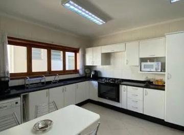 Casa · 248m² · 4 Quartos · 2 Vagas · Sobrado à Venda em Itatiba | 4 Quartos com Sacada, Suíte e Excelente Localização