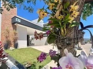Casa · 146m² · 3 Quartos · 4 Vagas · Imperdível oportunidade de adquirir casa com 3 quartos e 146m² no Jardim Ermida I em Jundiaí-SP!