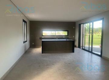 Casa · 191m² · 3 Quartos · 4 Vagas · Residência de Luxo com 3 Suítes e Espaço Gourmet no Condomínio