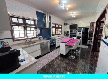 Casa · 522m² · 3 Quartos · 3 Vagas · Venda de Casa de 3 Quartos com Suíte na Esplanada do Carmo, Jarinu-SP: 3 banheiros, 3 vagas de garag