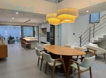 Casa · 238m² · 3 Quartos · 2 Vagas · Casa em Condomínio de Luxo com 3 Suítes e 238m² no Recanto Quarto Centenário, Jundiaí-SP - Venda ou