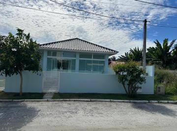 Casa de 3 quartos, Araruama · Casa de Condominio Lagoa Azul