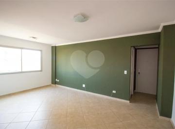 Apartamento de 3 quartos, São Paulo · Apartamento 3 Dormitórios com Suíte e Varanda na Saúde