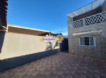 Casa de 2 quartos, Mongaguá · Sobrado à venda em Mongaguá – Excelente oportunidade para quem procura um imóvel!