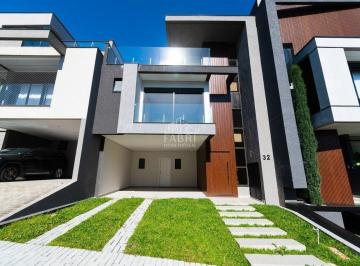 Casa · 219m² · 3 Quartos · Casa à venda - em Santa Cândida