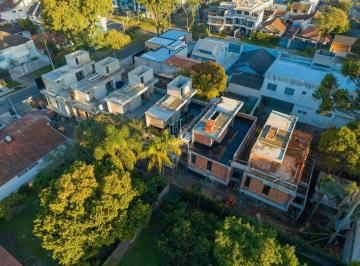 Casa · 214m² · 3 Quartos · Casa à venda - na Água Verde