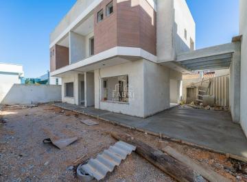 Casa · 107m² · 3 Quartos · Casa à venda - em Guabirotuba