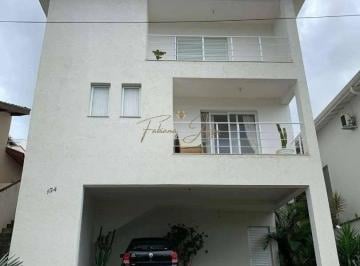 Casa · 240m² · 3 Quartos · 4 Vagas · Casa moderna com linda vista em condomínio de Valinhos!