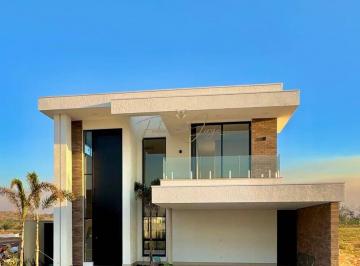 Casa · 225m² · 3 Quartos · 4 Vagas · Residência de Alto Padrão com Piscina e Espaço Gourmet no Galleria