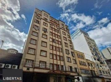 Apartamento · 84m² · 3 Quartos · Apartamento no Centro de 3 dormitórios DESOCUPADO