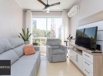 Apartamento · 86m² · 3 Quartos · 1 Vaga · Amplo Apartamento de 3 Dormitórios com Churrasqueira no Bairro Floresta