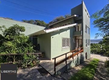 Casa · 211m² · 3 Quartos · 4 Vagas · Casa 3 dormitórios, 1 suíte, 4 vagas 210 m² privativos no Belém Novo.