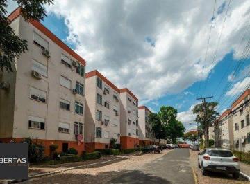Apartamento · 48m² · 2 Quartos · APARTAMENTO REFORMADO DE 02 DORMITÓRIOS PERTO DE SUPERMERCADOS, ONIBUS E FARMACI