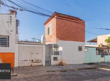 Casa · 106m² · 3 Quartos · 1 Vaga · Facil Acesso as Principais Vias da Cidade