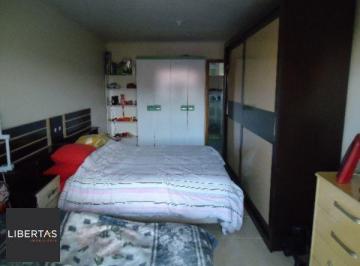 .jpg+2025-03-05 · Casa para Venda - 220m², 3 dormitórios, sendo 1 suites, 2 vagas - Hípica