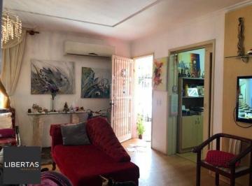 Casa · 200m² · 3 Quartos · 2 Vagas · Casa para Venda - 200m², 3 dormitórios, sendo 1 suites, 2 vagas - Chácara das Pe