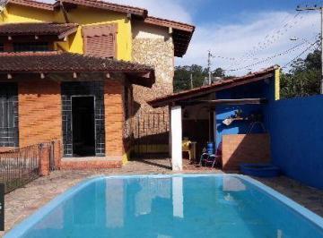 .jpg+2025-03-05 · Casa em Porto Alegre, no bairro Aberta dos Morros, com 4 dormitório(s), e 4 banh