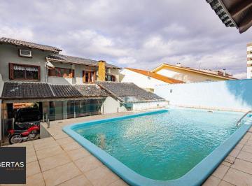 Casa · 208m² · 4 Quartos · 3 Vagas · Casa de 4 dormitórios e 208m² à venda no Bairro Jardim Botânico, Porto Alegre.