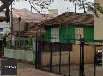 Casa · 60m² · 2 Quartos · Vende-se casa de madeira, com dois dormitórios, banheiro, sala e cozinha. Locali