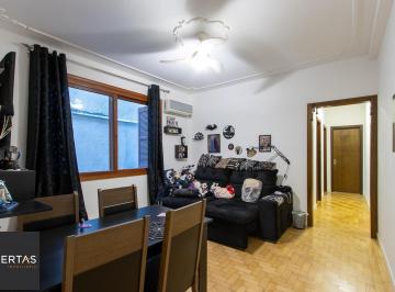Apartamento · 79m² · 2 Quartos · Apartamento Semi-mobiliado de 2 Quartos no Bairro Bom Fim