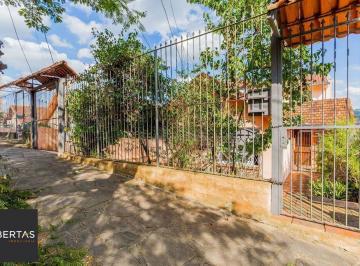 Casa · 256m² · 6 Quartos · 4 Vagas · Casa de 6 dormitórios à venda No Bairro Jardim do Salso - Porto Alegre