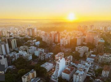 Apartamento · 161m² · 3 Quartos · 2 Vagas · ✨🏙 DUPLEX FRONTAL – 7º ANDAR NOS ALTOS DA CARLOS VON KOSERITZ ✨