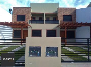 Casa · 120m² · 3 Quartos · 2 Vagas · Casa para aluguel - no Centro