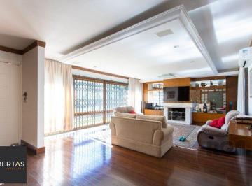 Casa · 221m² · 3 Quartos · Casa Térrea.