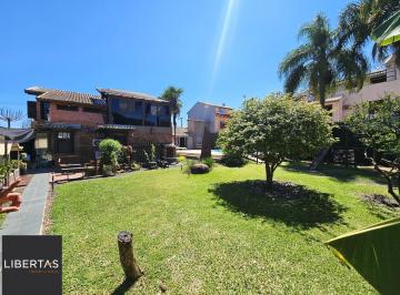 Casa · 280m² · 3 Quartos · 2 Vagas · LINDA CASA NO BAIRRO GUARUJÁ - TERRENO COM 22 METROS DE FRENTE