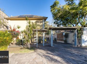 Casa · 141m² · 3 Quartos · 2 Vagas · Casa 3 dormitórios, 1 suíte, 2 vagas - Bairro Camaquã