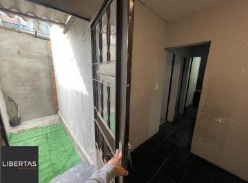 Apartamento · 60m² · 2 Quartos · Apartamento 48m² Bairro Maria Regina Térreo com pequeno pátio Alvorada