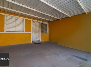 Casa · 50m² · 2 Quartos · 2 Vagas · Casa de 2 dormitórios e 2 vagas de garagem em Cachoeirinha.