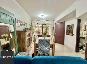 Casa · 163m² · 3 Quartos · 2 Vagas · Casa à Venda em Sarandi - 3 Dormitórios, 1 Suíte, 2 vagas