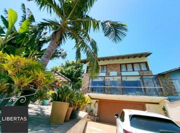 Casa · 250m² · 3 Quartos · 3 Vagas · Casa à venda - em Tristeza