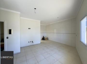 Casa · 60m² · 2 Quartos · 1 Vaga · Casa em condomínio com 2 dormitórios, vaga de garagem e churrasqueira na Olaria