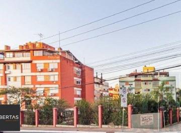 Apartamento · 71m² · 3 Quartos · 1 Vaga · Apartamento 3 dormitorios, 70m2 no bairro Cavalhada.