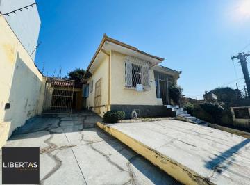 Casa · 100m² · 2 Quartos · 3 Vagas · Casa no bairro Gloria - Av. Osca Pereira