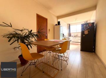 Apartamento · 108m² · 3 Quartos · Apartamento 3 dormitórios em Frente a Faculdade de Odonto  e  Hosp. Clínicas