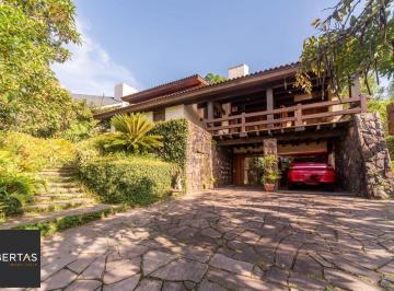 Casa · 380m² · 3 Quartos · 2 Vagas · Casa à venda - em Cavalhada