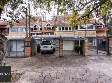 Casa · 174m² · 3 Quartos · 2 Vagas · Casa com 3 quartos à venda na Avenida Copacabana,, Tristeza, Porto Alegre
