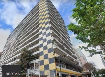 Apartamento · 12m² · Ótimo box de garagem no Centro Histórico próximo a rua Caldas Junior.