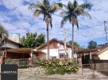 Casa · 100m² · 3 Quartos · 3 Vagas · Casa com 3 Quartos e 3 banheiros à Venda, 120 m² por R$ 390.000