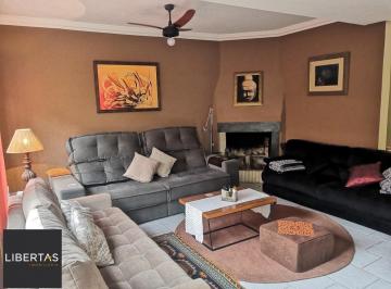Casa · 191m² · 3 Quartos · 2 Vagas · Casa de Condomínio com 3 dormitórios e 2 vagas em Ipanema