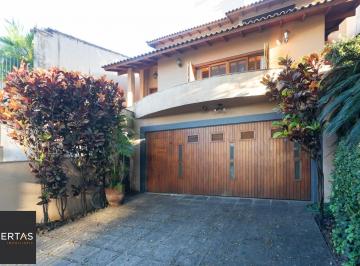Casa · 316m² · 4 Quartos · 2 Vagas · Casa no Chácara das Pedras com piscina e 316m2